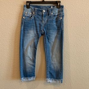 Miss Me, blue denim capri, like new condition, size 24
